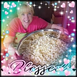 Meet your Posher, Valorie